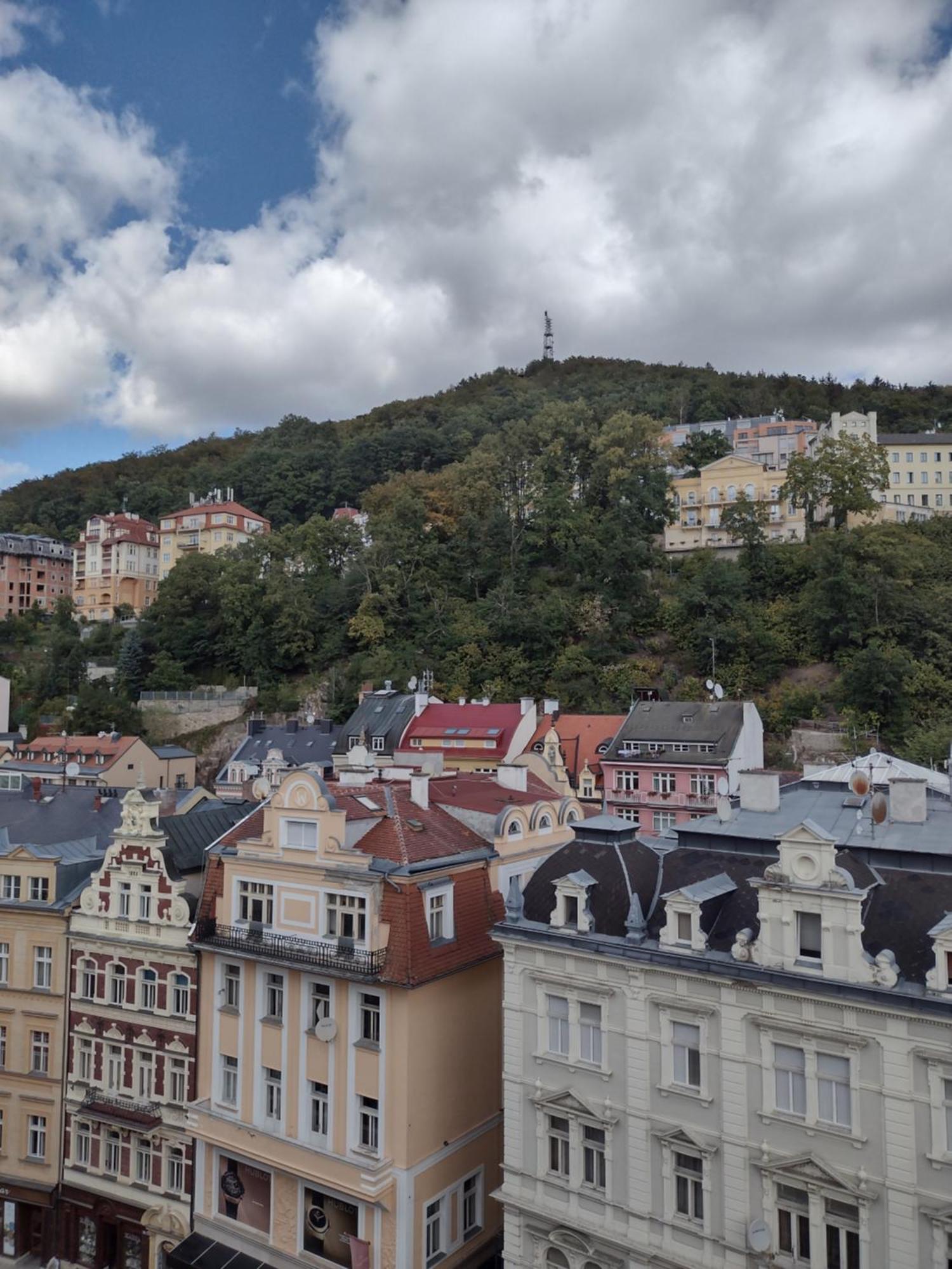 Apartmens Kv Karlovy Vary Exterior foto